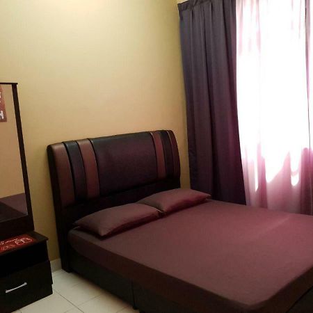 Lindanazri Homestay Mitc Melaka Exterior foto