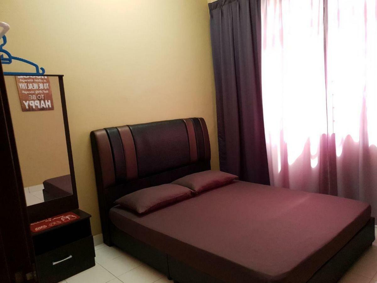 Lindanazri Homestay Mitc Melaka Exterior foto
