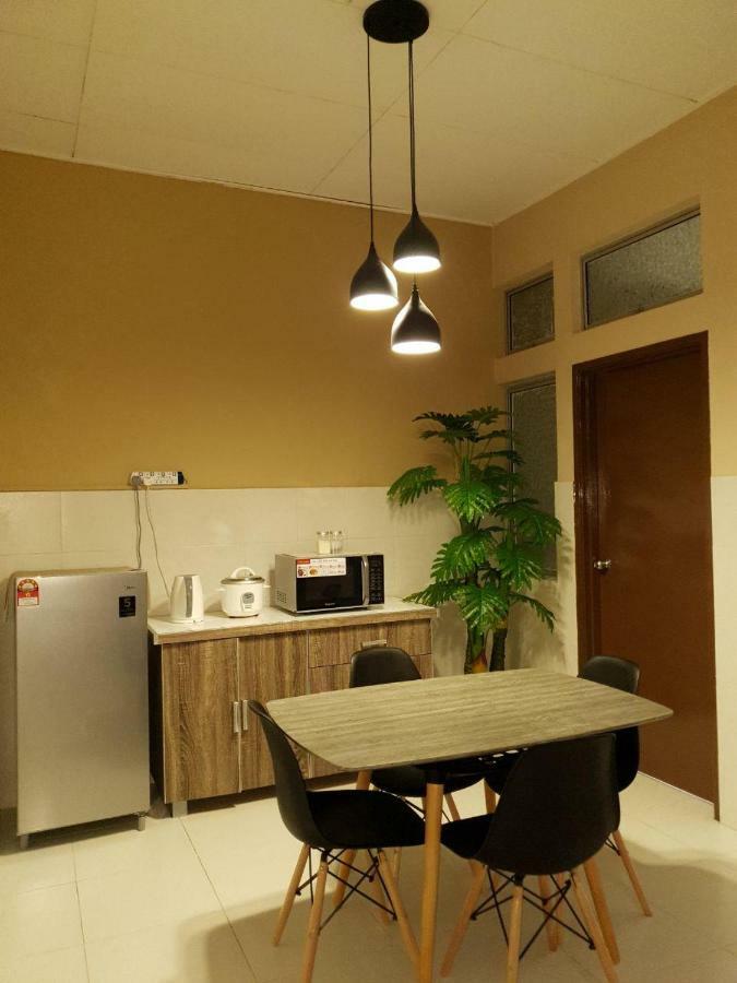 Lindanazri Homestay Mitc Melaka Exterior foto